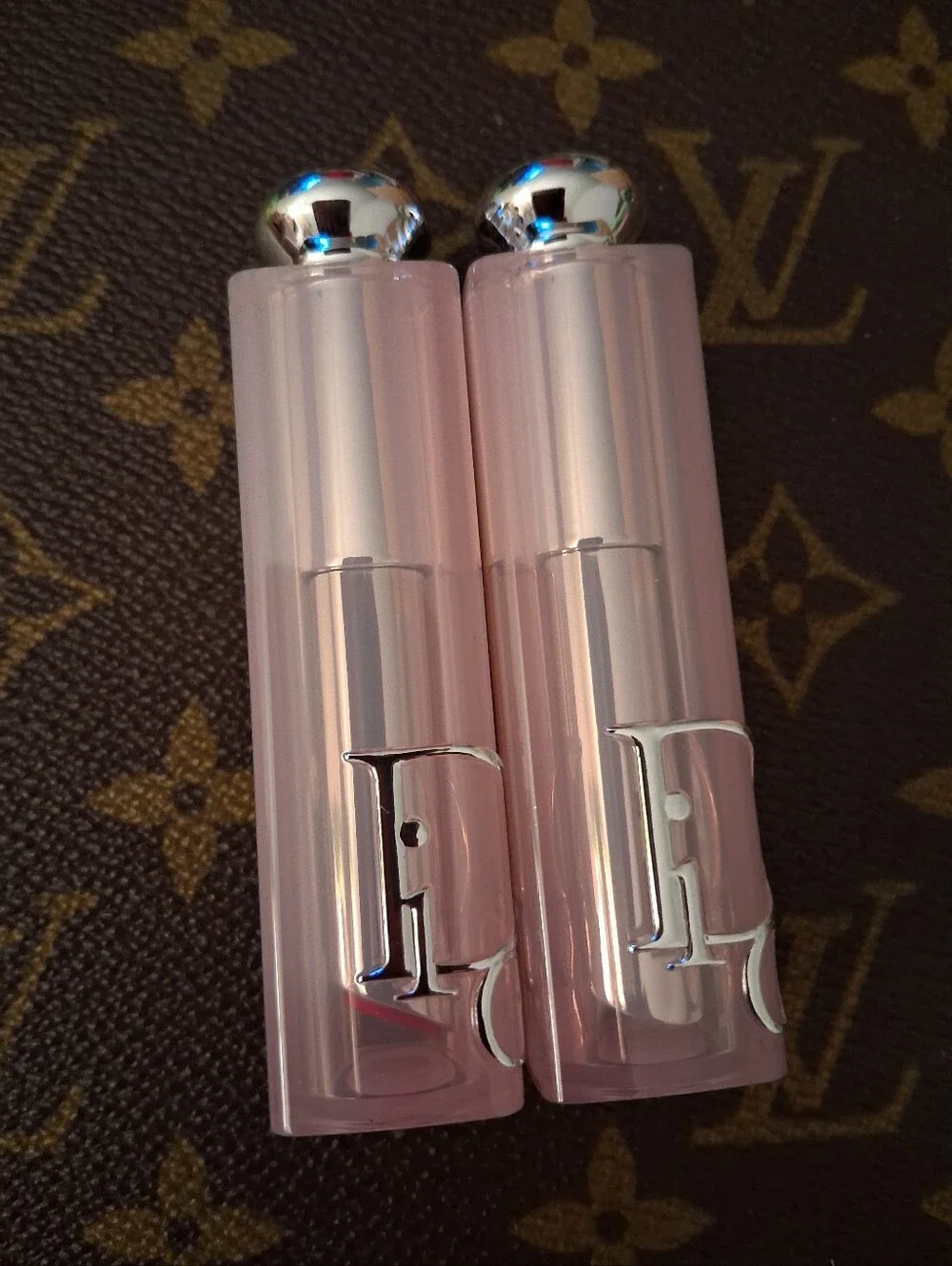 Dior Addict Lip Glow HYDRATING LIP BALM 2 COLORS